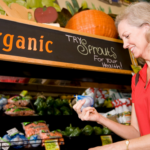 Praktyczne wskazówki<br> w codziennych zakupach seniorów